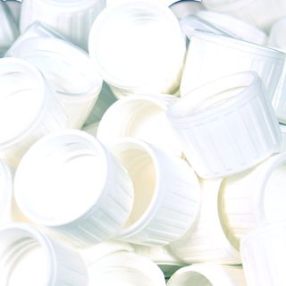 Vit kapsyl 28 mm 2500 st